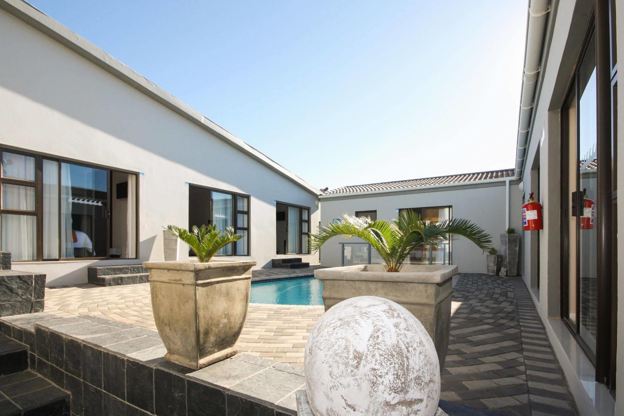 Le Blue Guesthouse Port Elizabeth Exterior foto