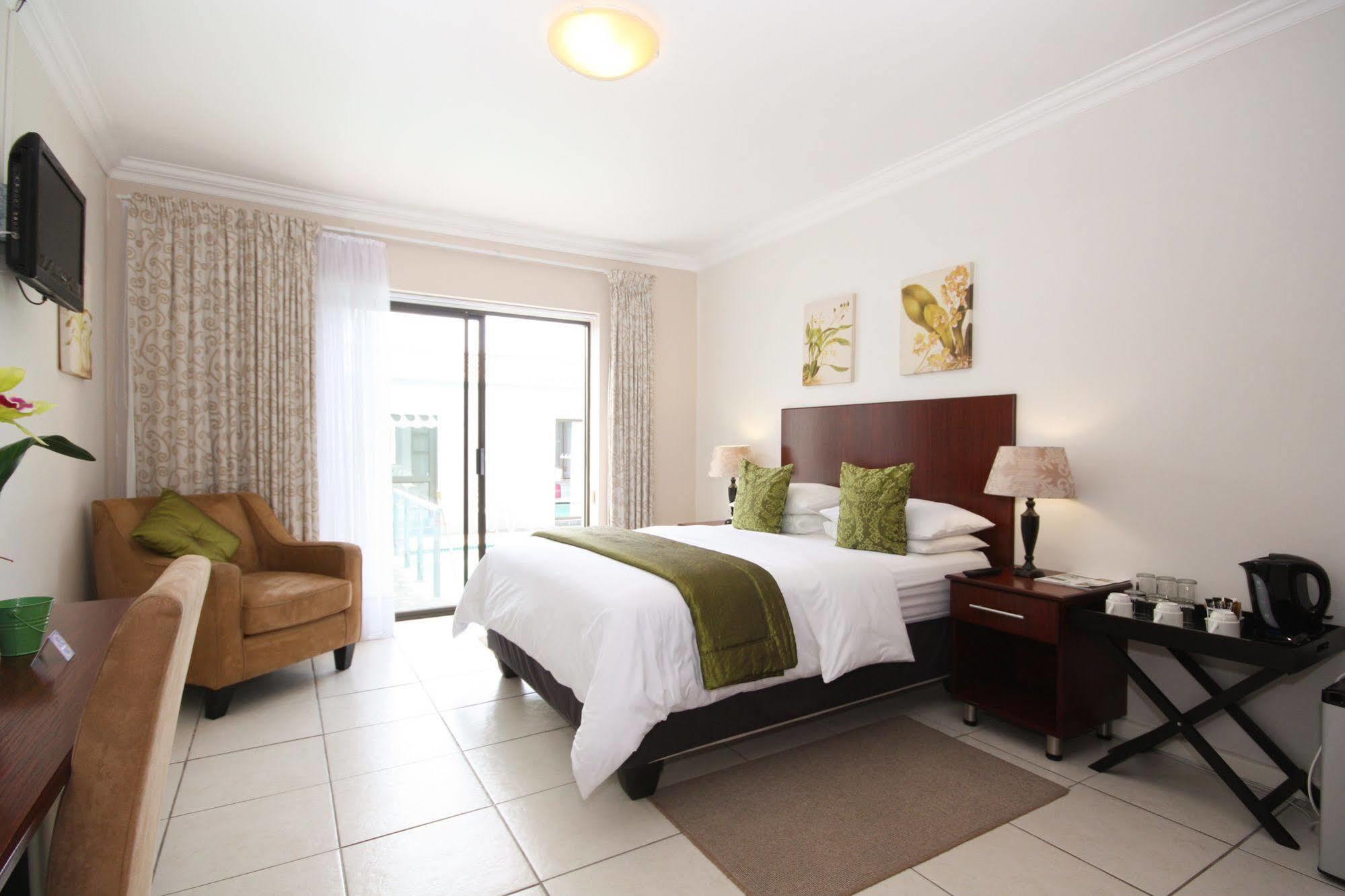 Le Blue Guesthouse Port Elizabeth Exterior foto