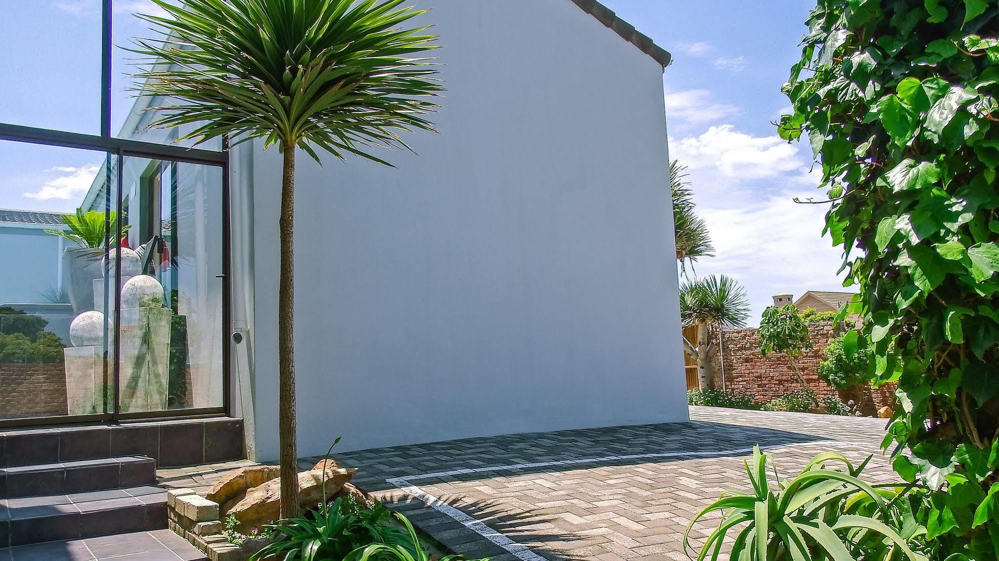 Le Blue Guesthouse Port Elizabeth Exterior foto